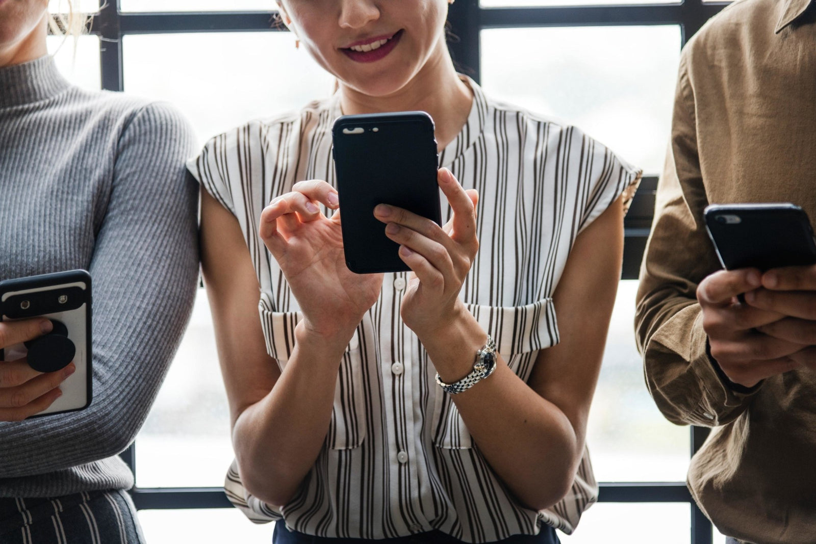 4 Tips for Beauty Professionals to Increase Social Media Engagement - 7E Wellness