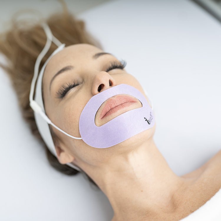 Microcurrent Lip Microcurrent Therapy for Lips with Conductive Lip Mask – 7E Wellness