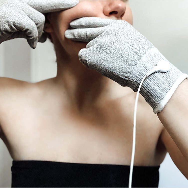 Conductive Gloves (Pair) - 7E Wellness